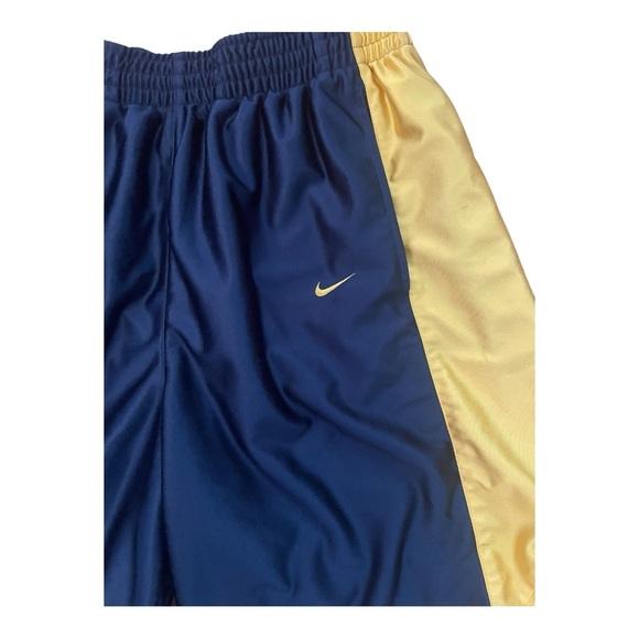 Nike Men's Blue/Yellow Basketball Shorts!! Size Large RN# 56323 - Picture 2 of 8